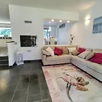 Mera By Interhome *