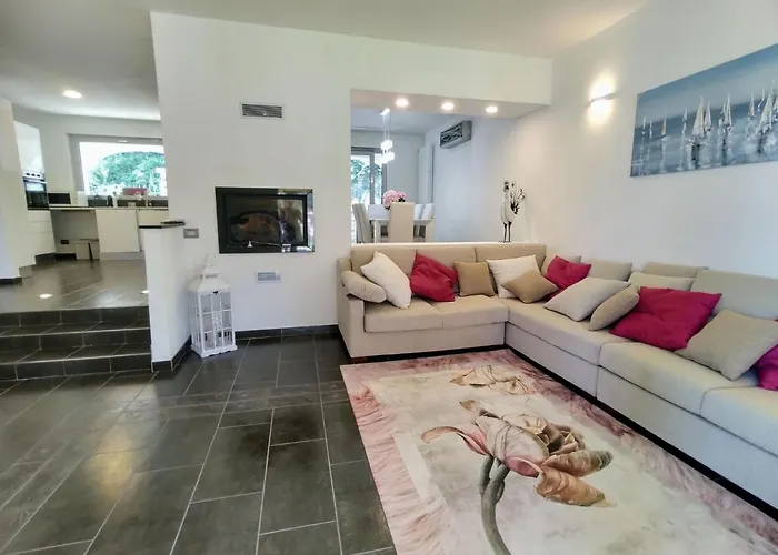 Mera By Interhome *