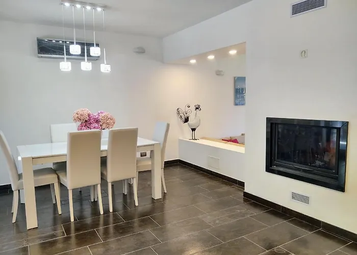 Mera By Interhome Вилла Poncetta